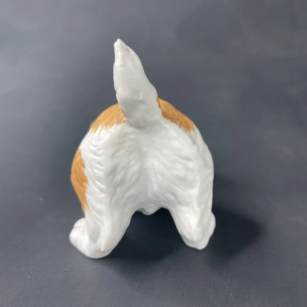 Vintage HOMCO 1407 Spaniel Puppy Hand Painted Porcelain Figurine‎ Brown & White